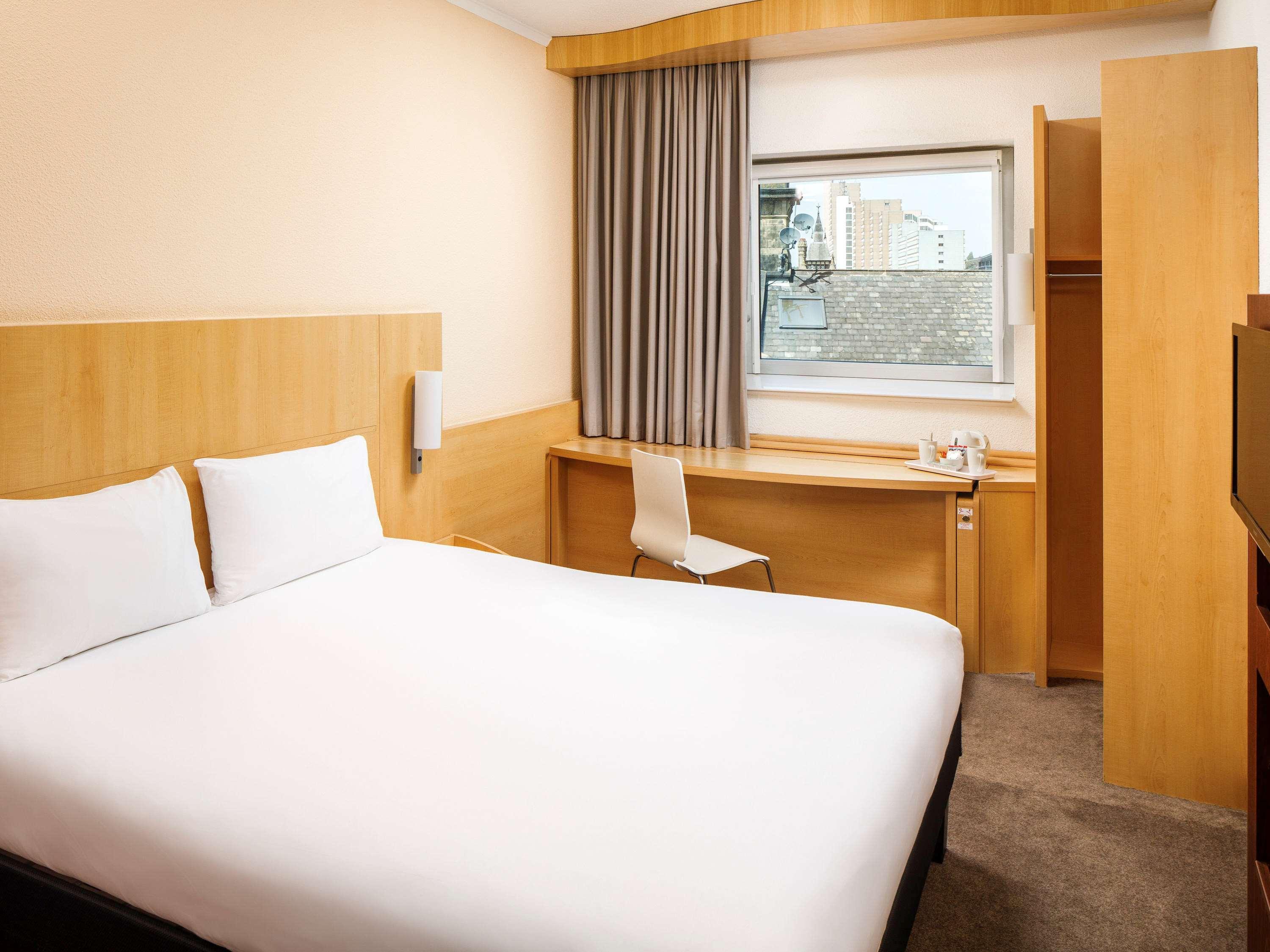 ROOM, DOUBLE BED, ACCESSIBLE