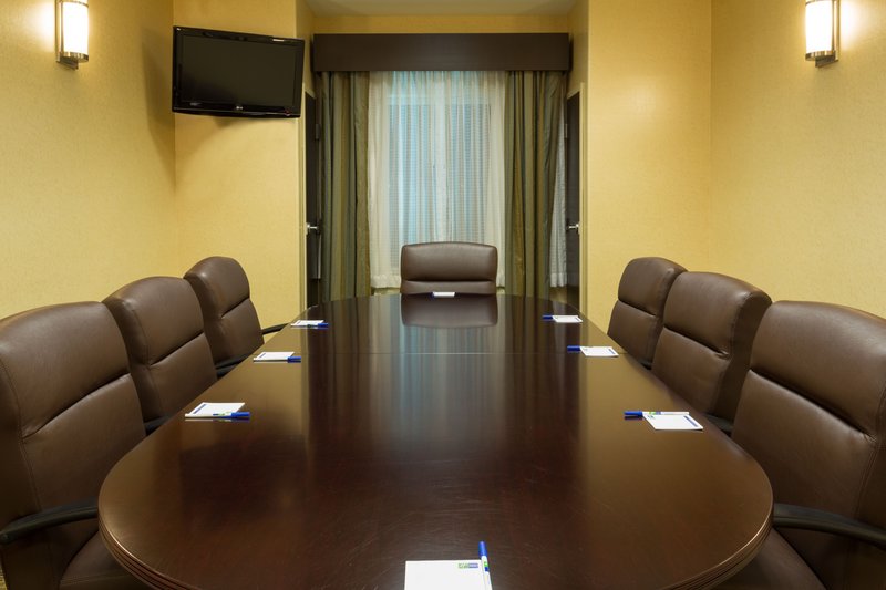 Holiday Inn Express Hotel And Suites Moultrie 48/50
