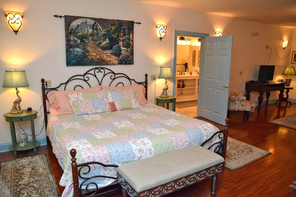 Battlefield Bed &amp; Breakfast Inn 25/76