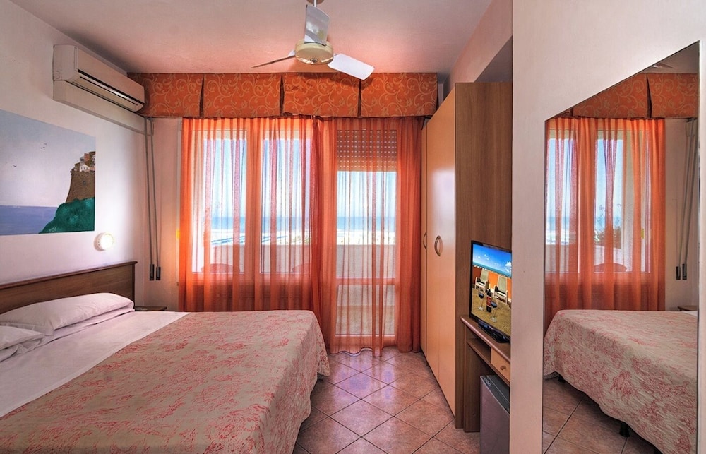Hotel Ambasciatori 23/62