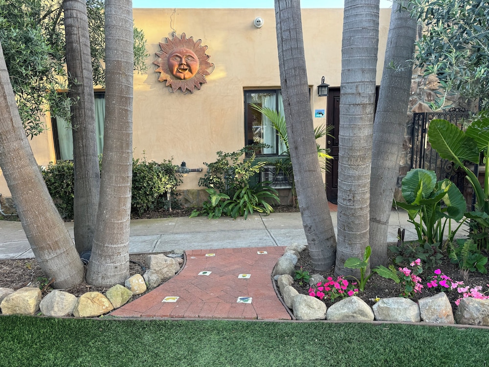 Casa Del Sol 68/71