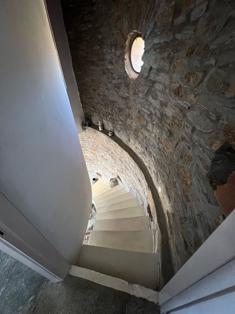 The Stone Windmill 13/50