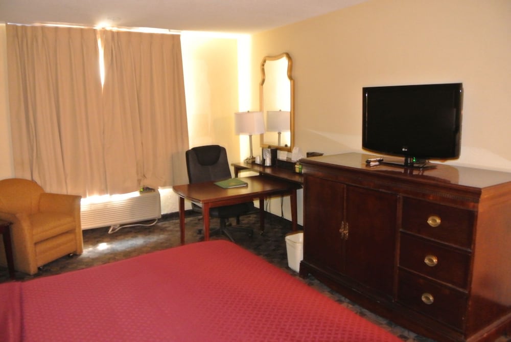 Quality Inn Saint Louis Airport 37/43