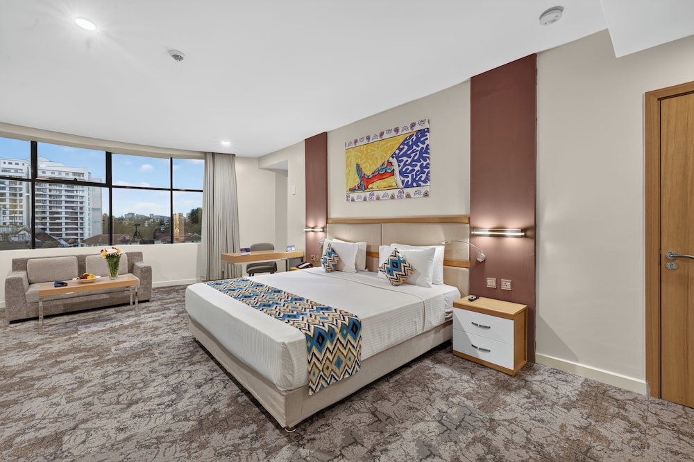 Deluxe, King Bed