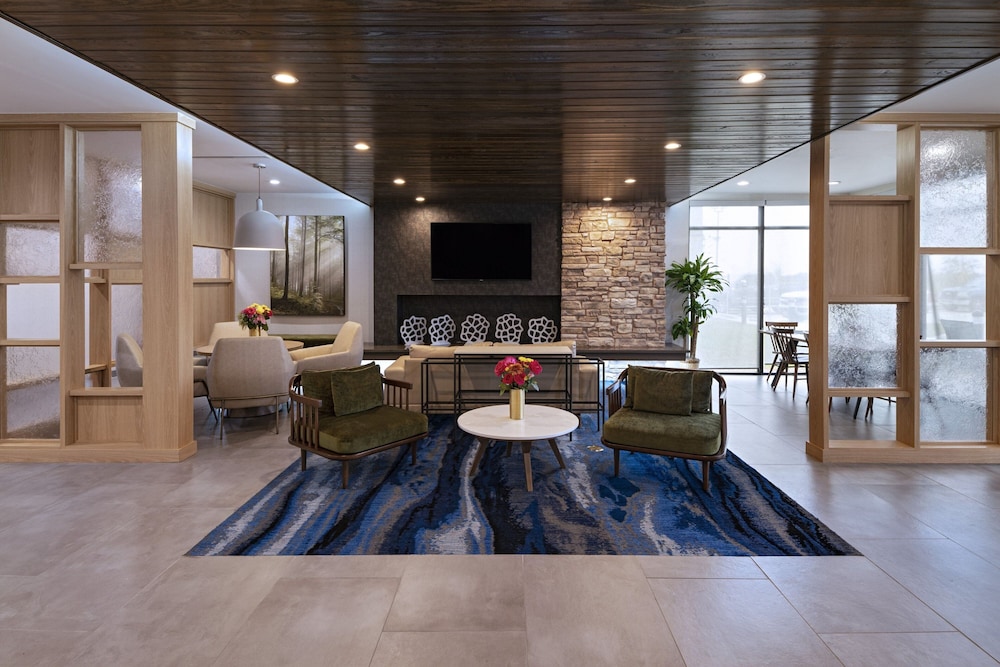 Fairfield Inn & Suites by Marriott Waller 16/28