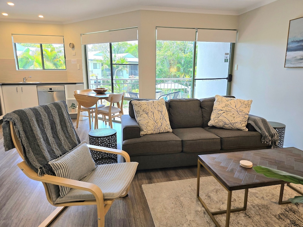 NOOSA RIVER RETREAT 13/23