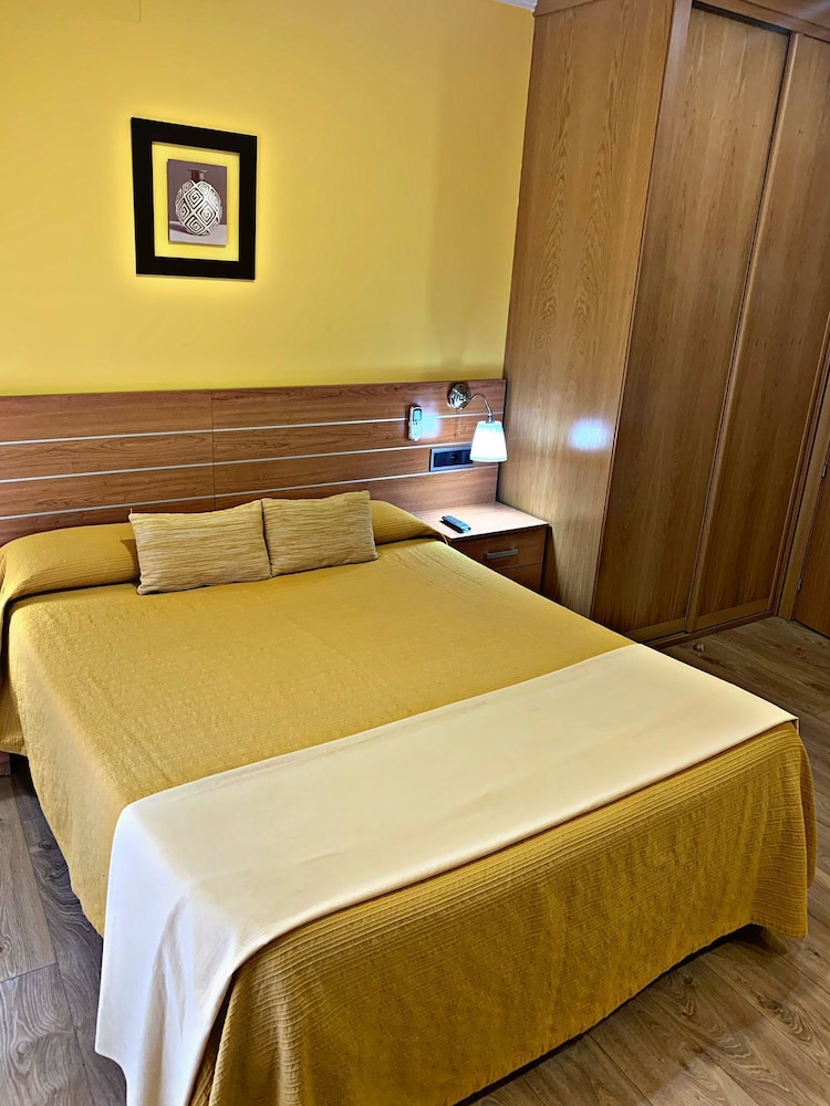 Hostal Doña Juana 10/20