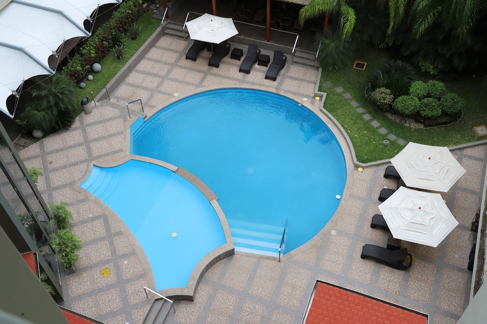 CASA ANDINA SELECT PUCALLPA 4/68
