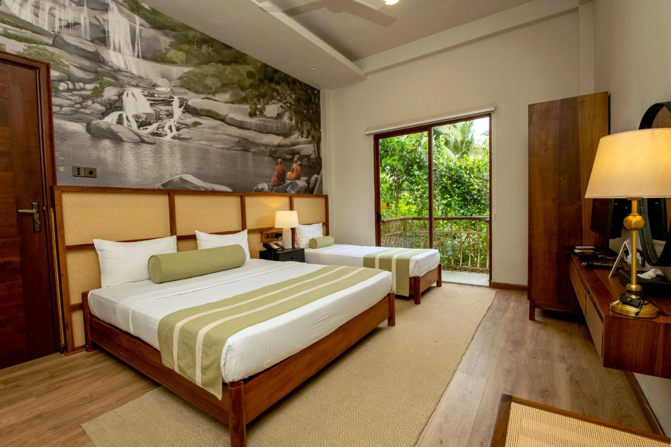 Kevans Casa City Hotel 14/35
