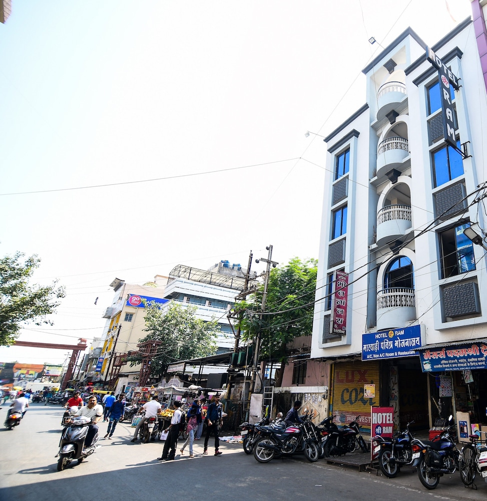 Hotel Shreeram 31/37