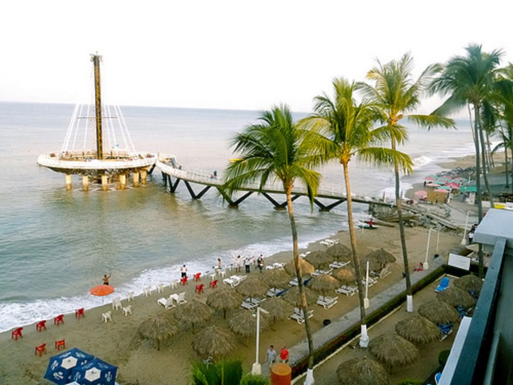 Emperador Vallarta Beachfront Hotel and Suites 60/74