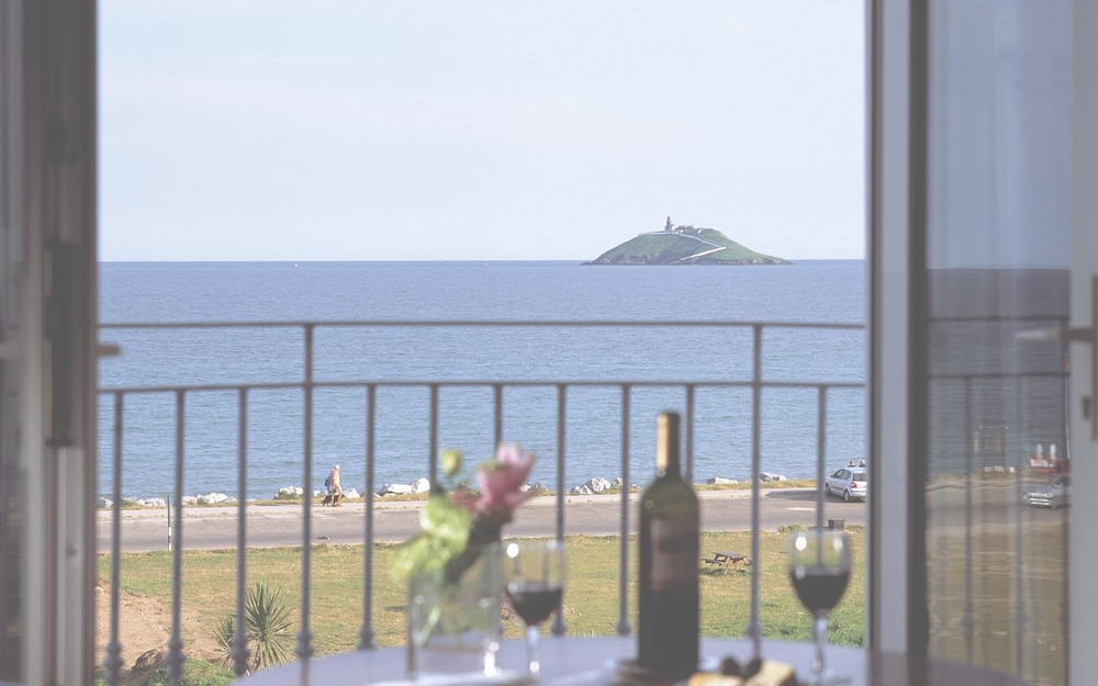 Garryvoe Hotel 18/53