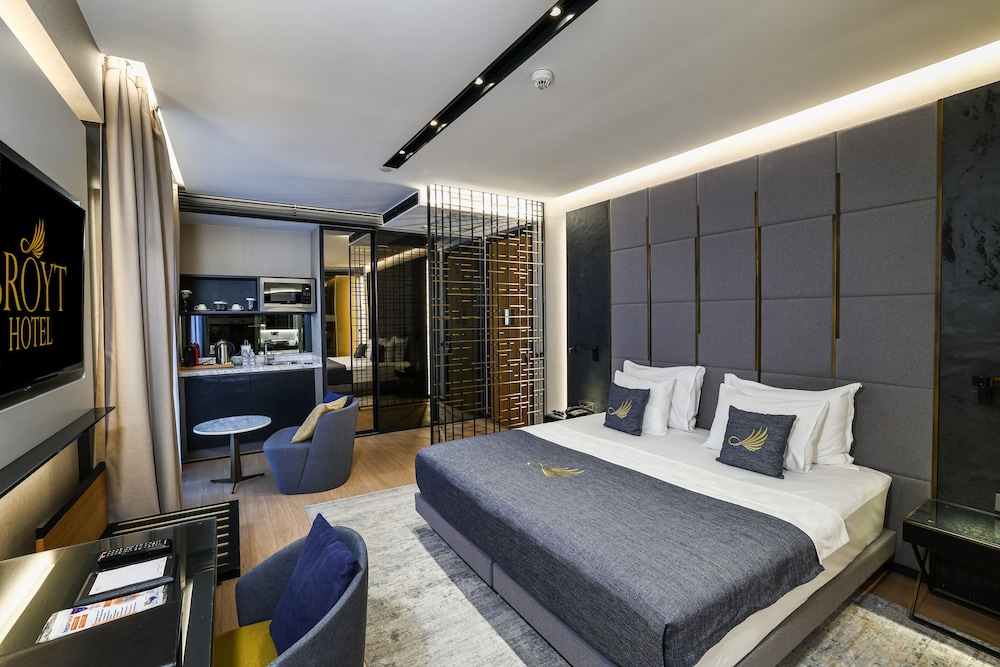 Broyt Hotel 12/50