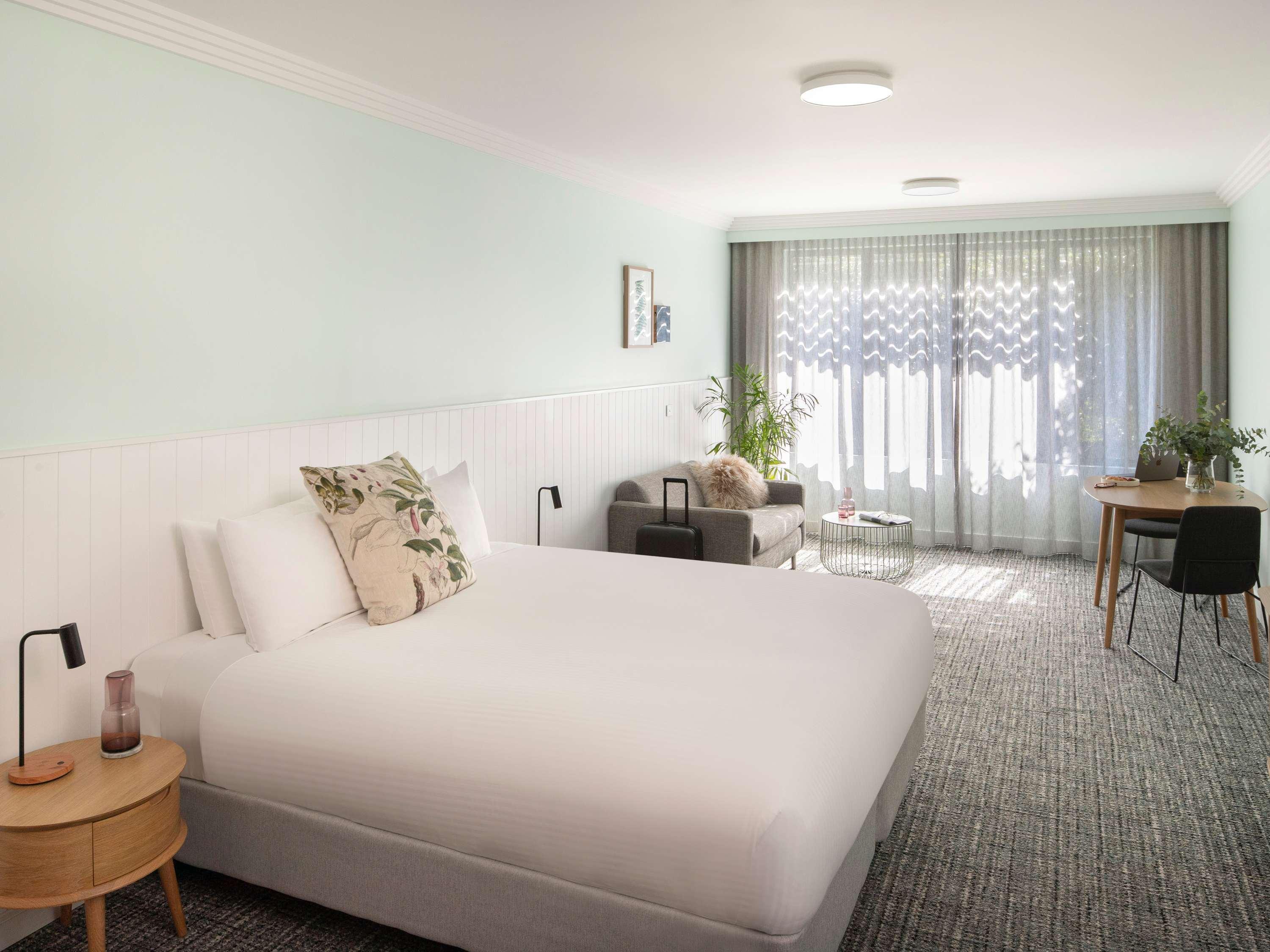Superior, King Bed