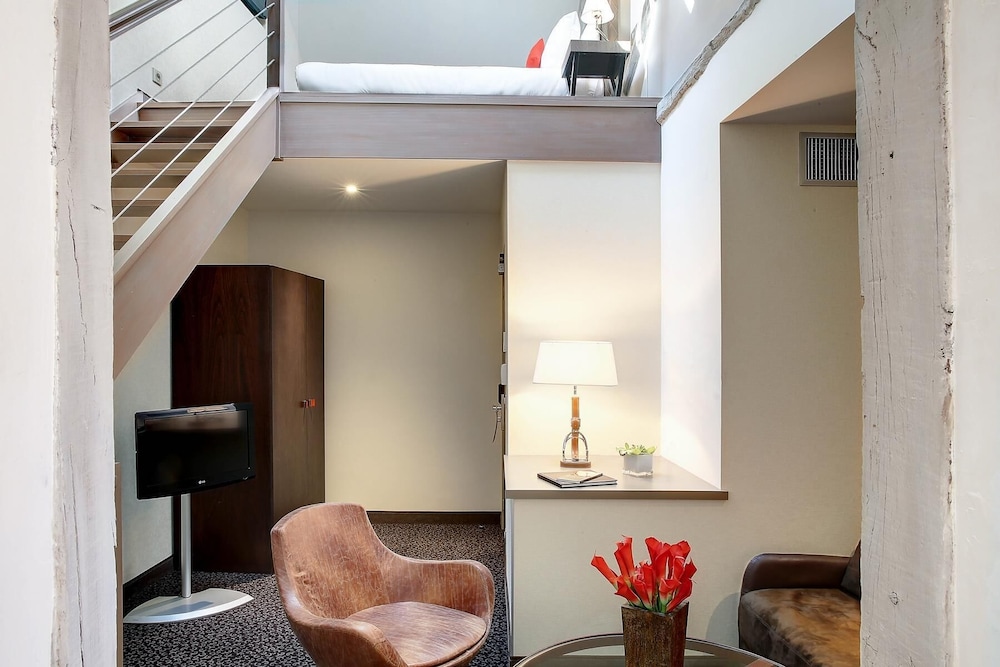 Best Western Premier Hotel De La Poste & Spa 46/57