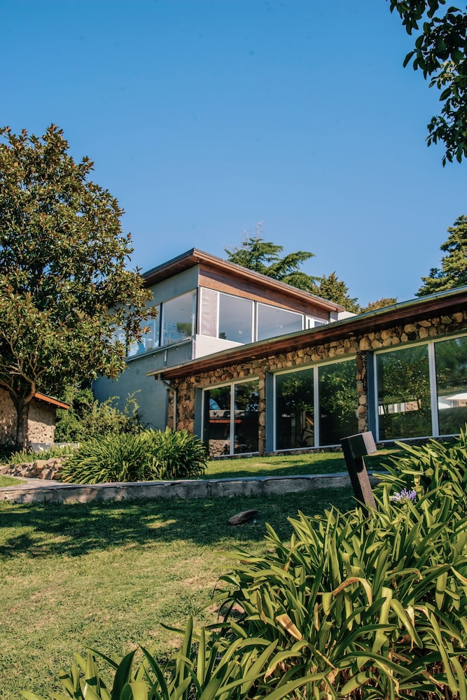 Hosteria de la Cascada 69/72