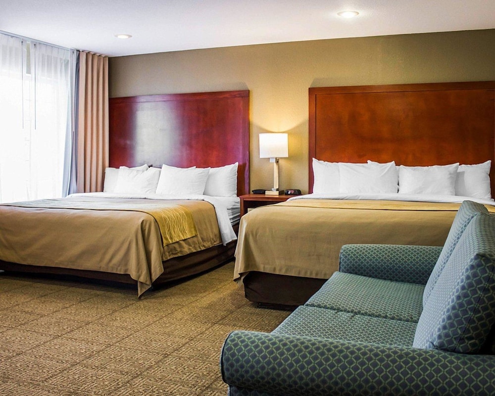 Spark by Hilton Guilford 27/64
