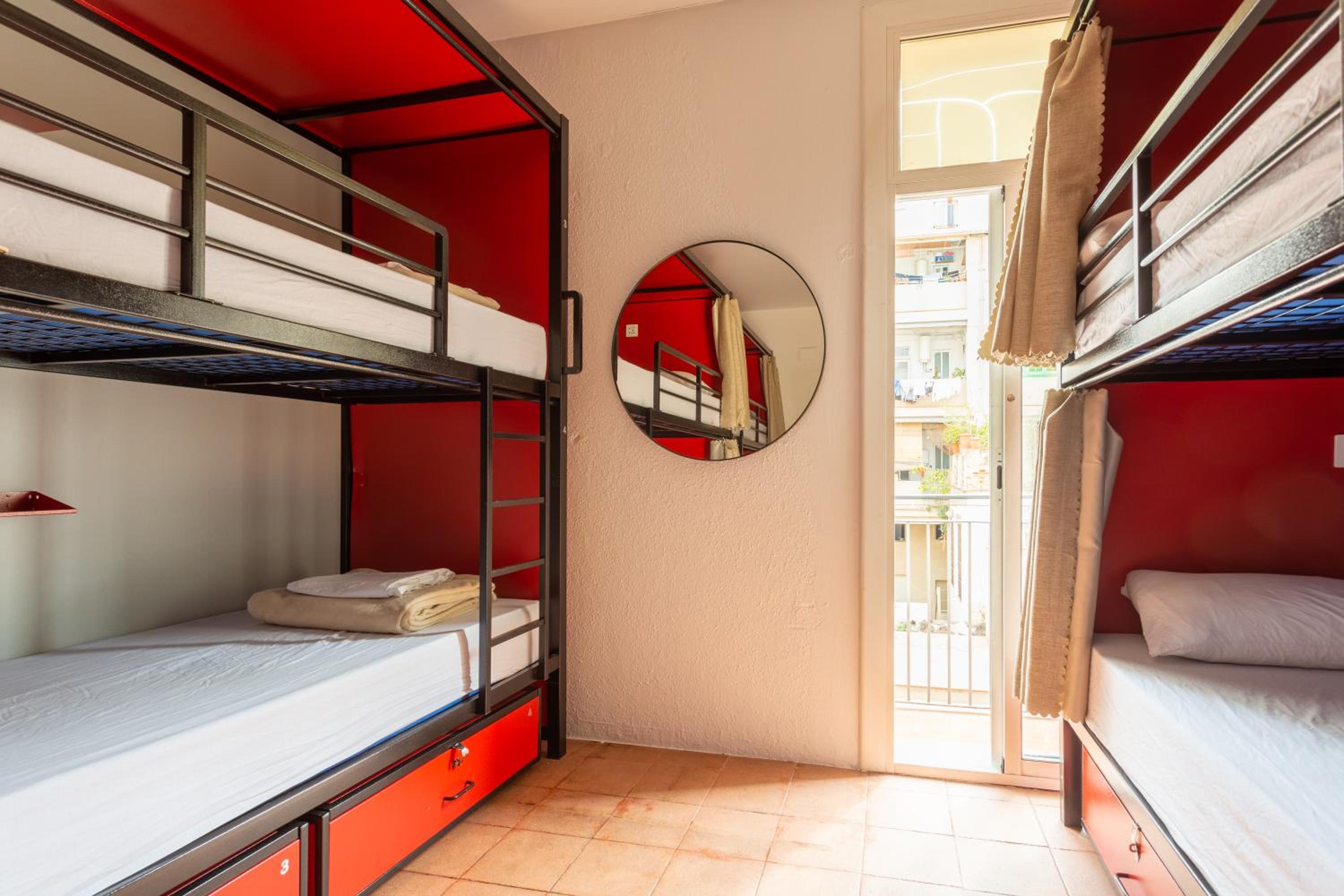 Female Dorm, Female Only