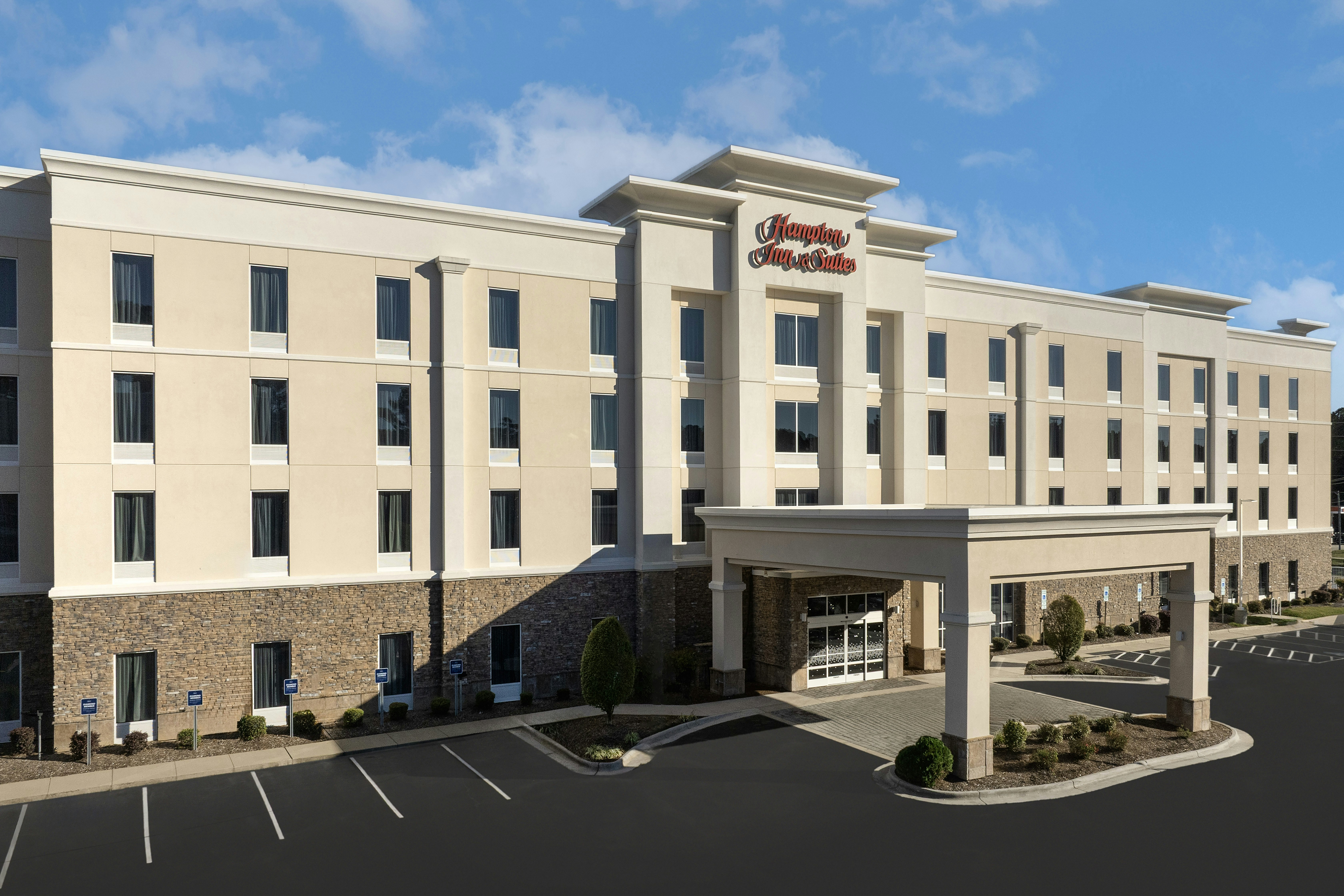 Hampton Inn & Suites Fayetteville 7/46