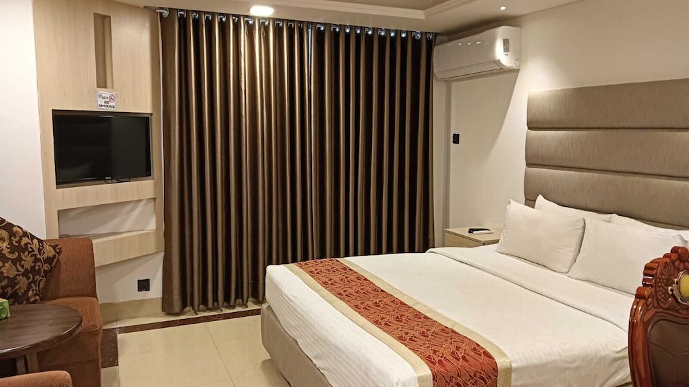 Marino Hotel Uttara 24/62