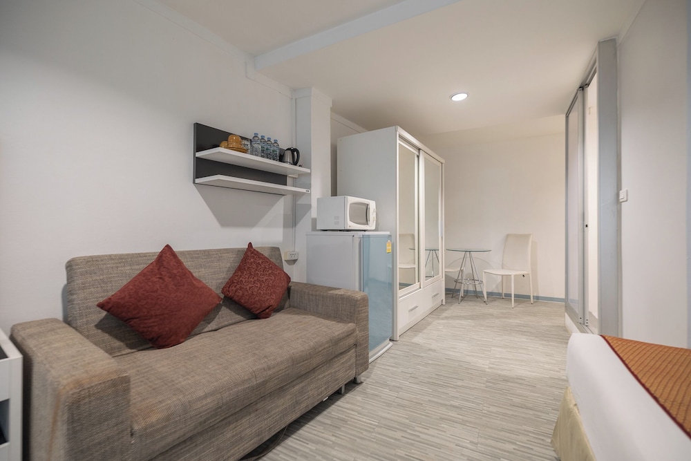 PRATUNAM CITY INN 34/54
