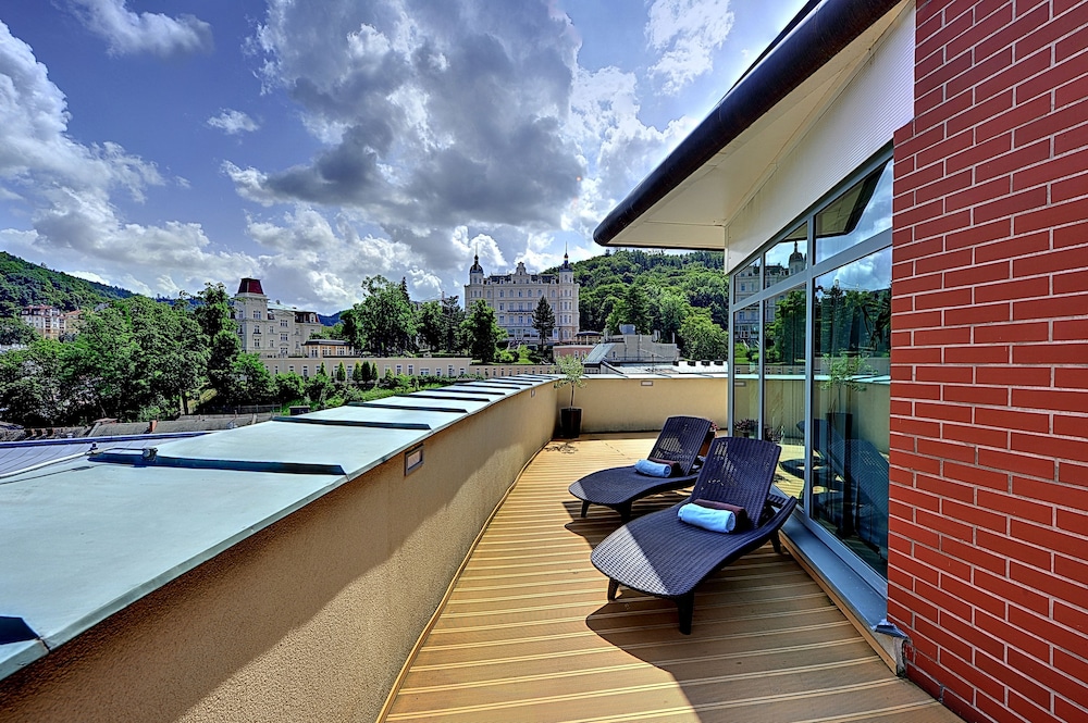 ST JOSEPH ROYAL REGENT SPA & WELLNESS 14/30