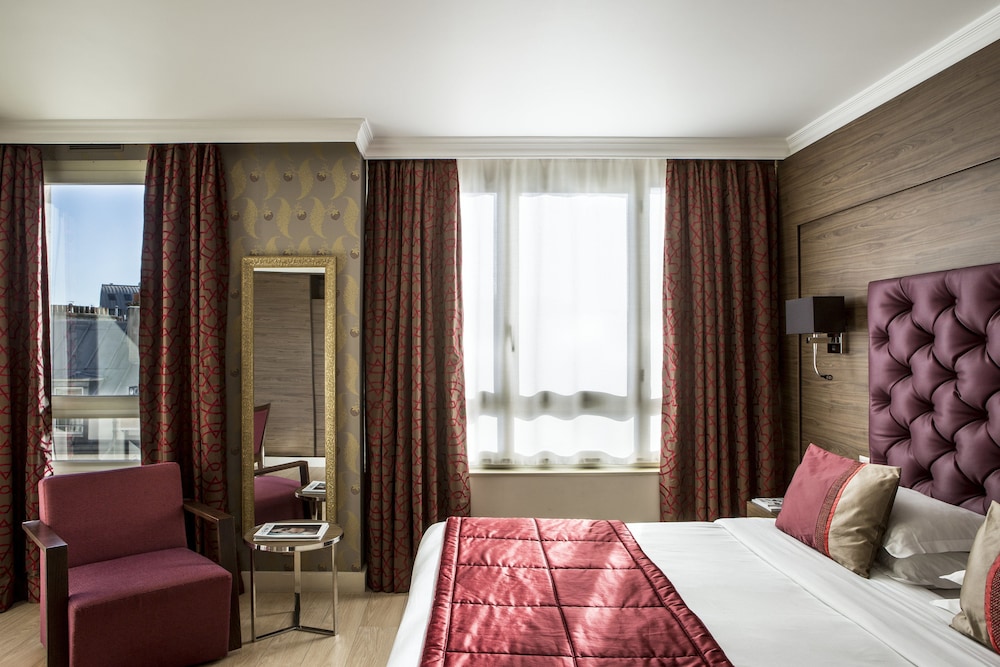 Royal Garden Champs Elysees 42/83