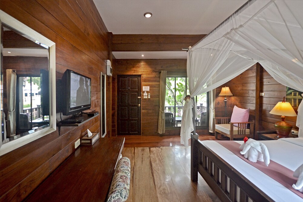 Thai Thai Sukhothai Resort 44/68