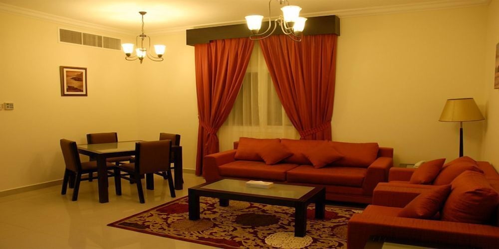 Al Hayat Hotel Suites 14/19