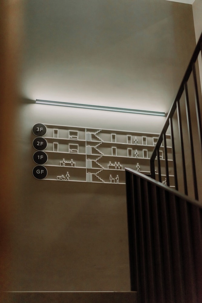 Jiro Hotel 37/50