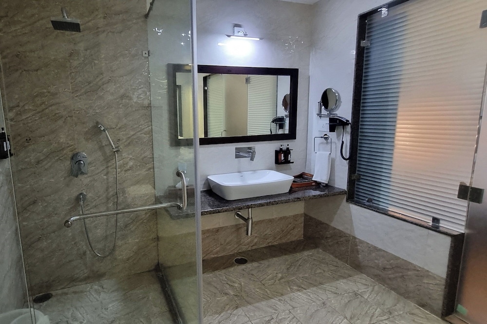 HOTEL LABH GARH PALACE 51/55
