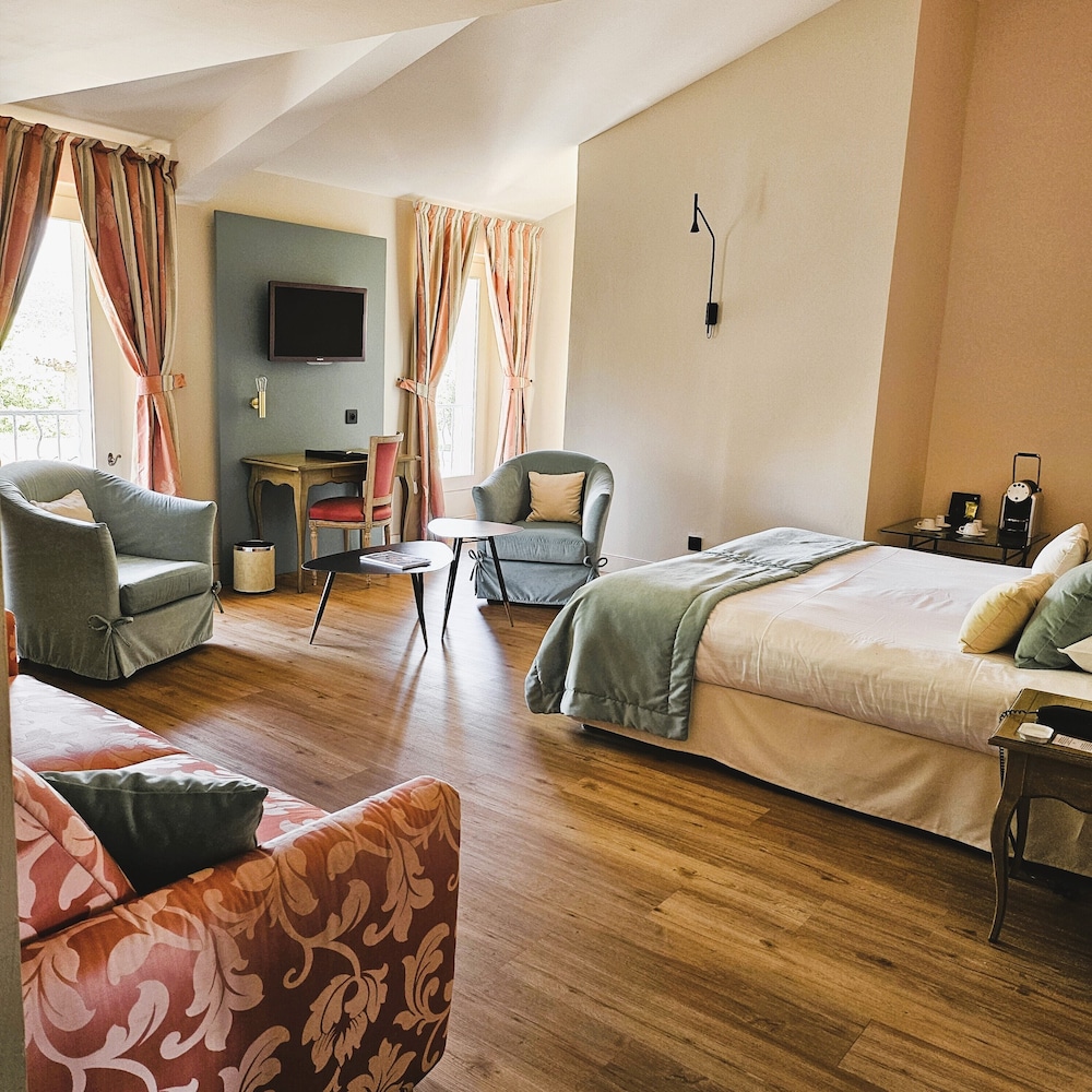 1 BEDROOM, JUNIOR SUITE