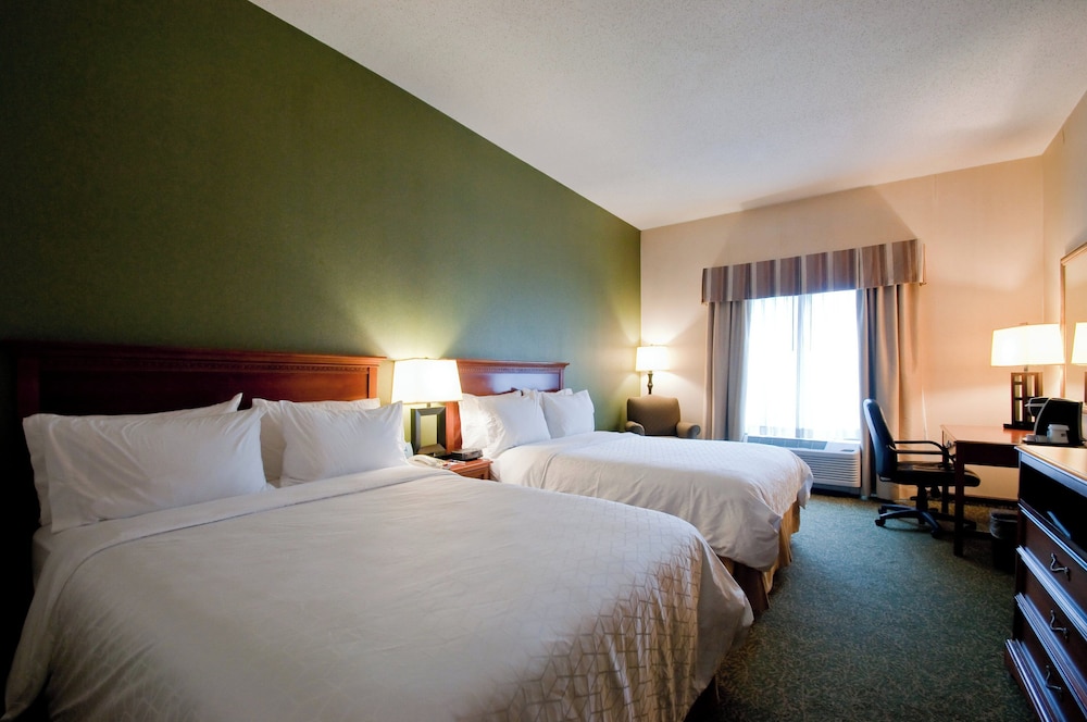 Holiday Inn Express & Suites Hagerstown 29/67