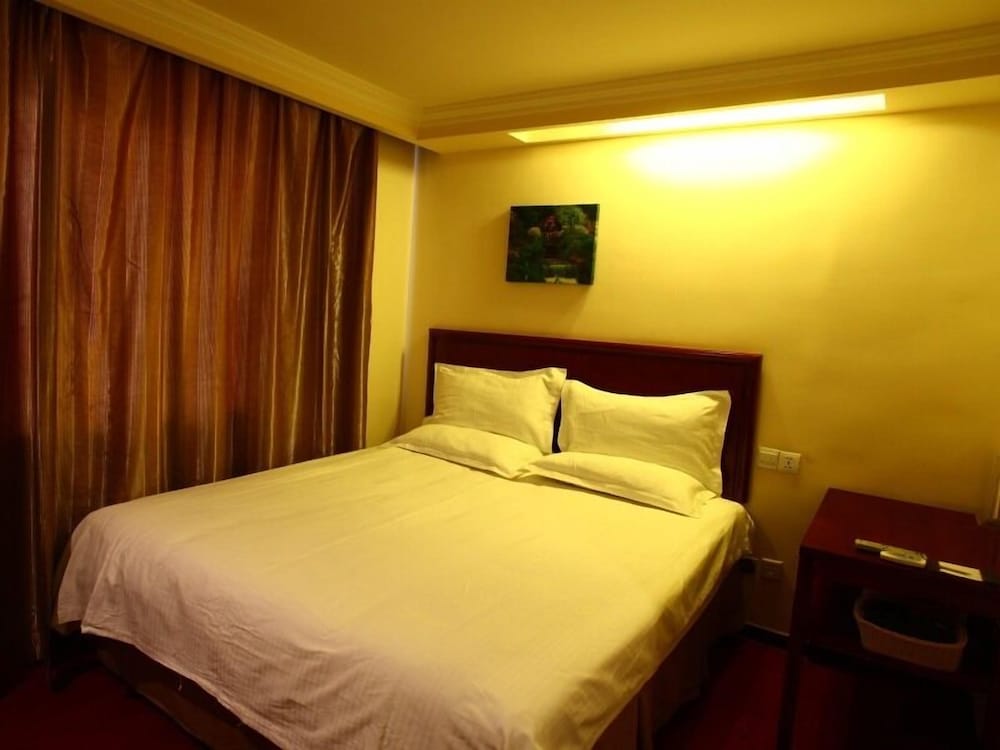 Greentree Inn Harbin Railyway Station Haicheng Street Express Hotel 3/17