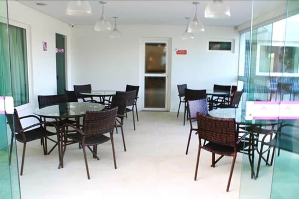 Hotel Anahi 53/63