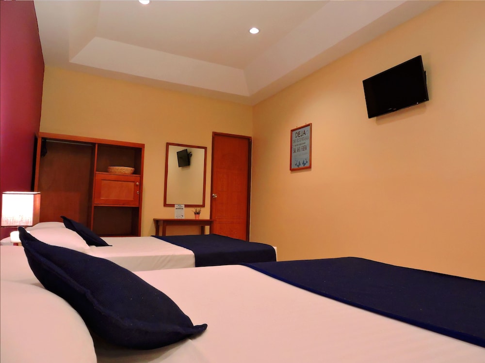 Xolotlan Hotel 20/74