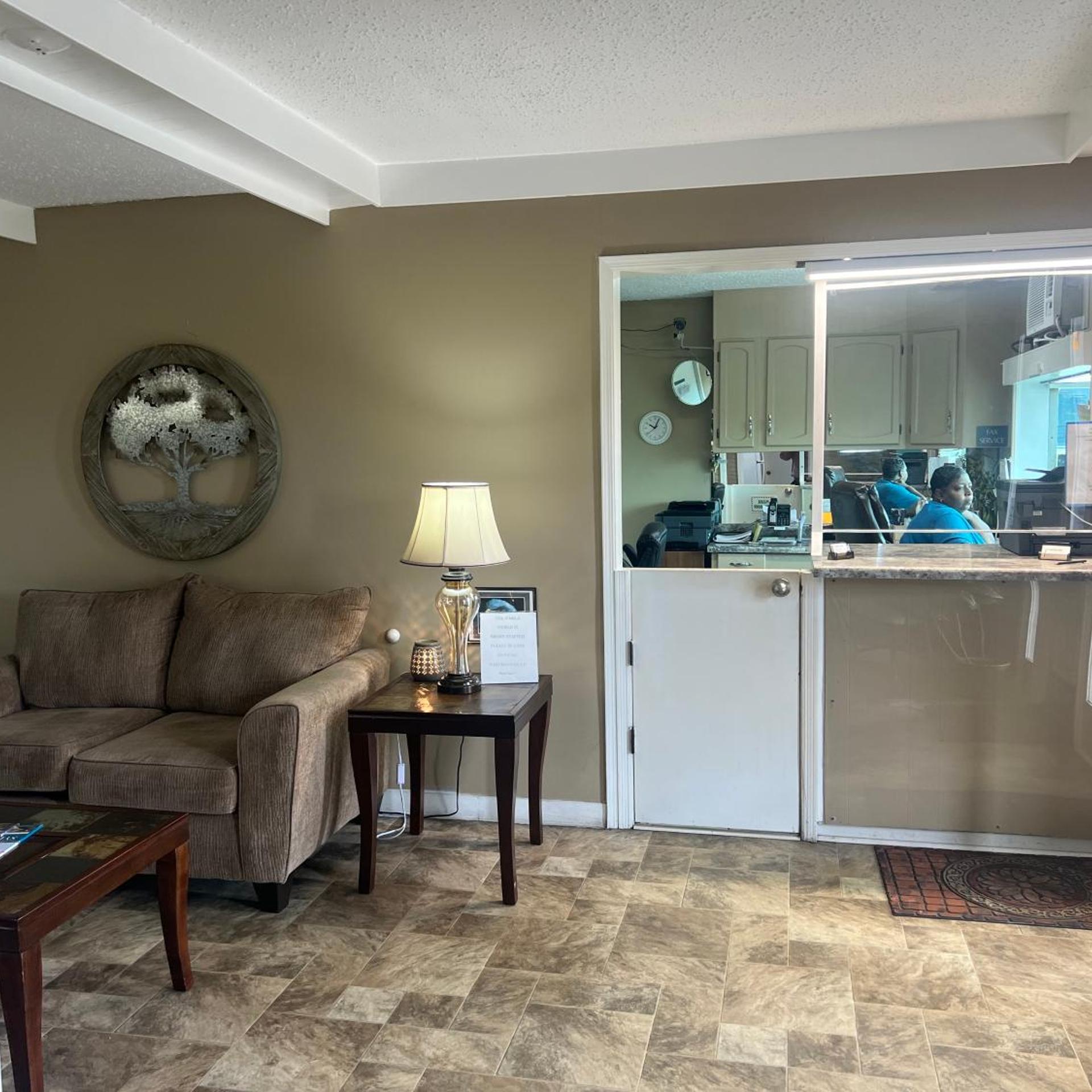 Towne Inn 13/50