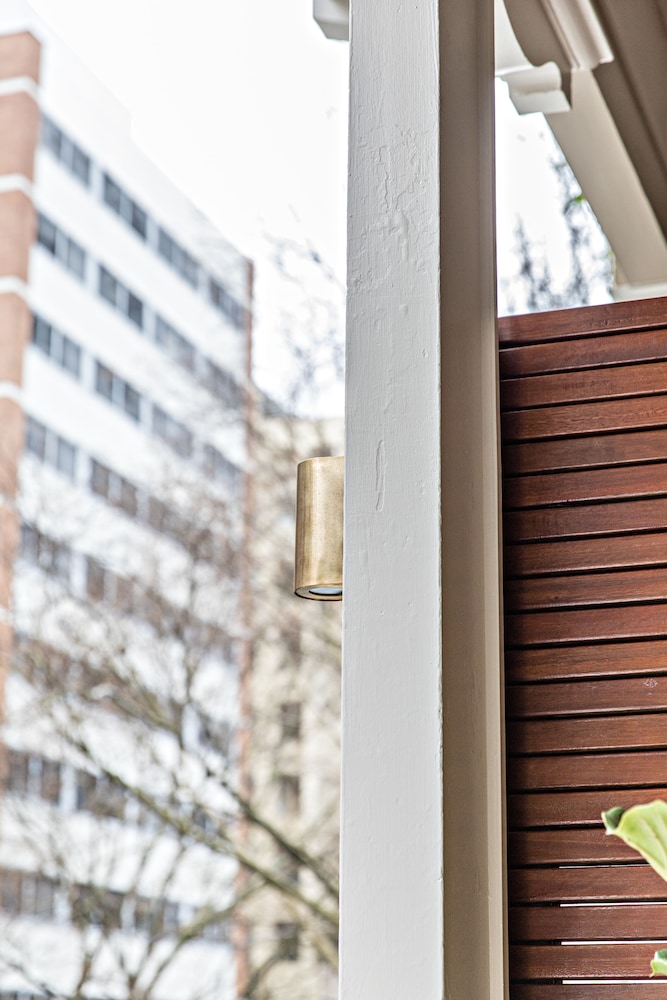 The Jensen Potts Point 6/50