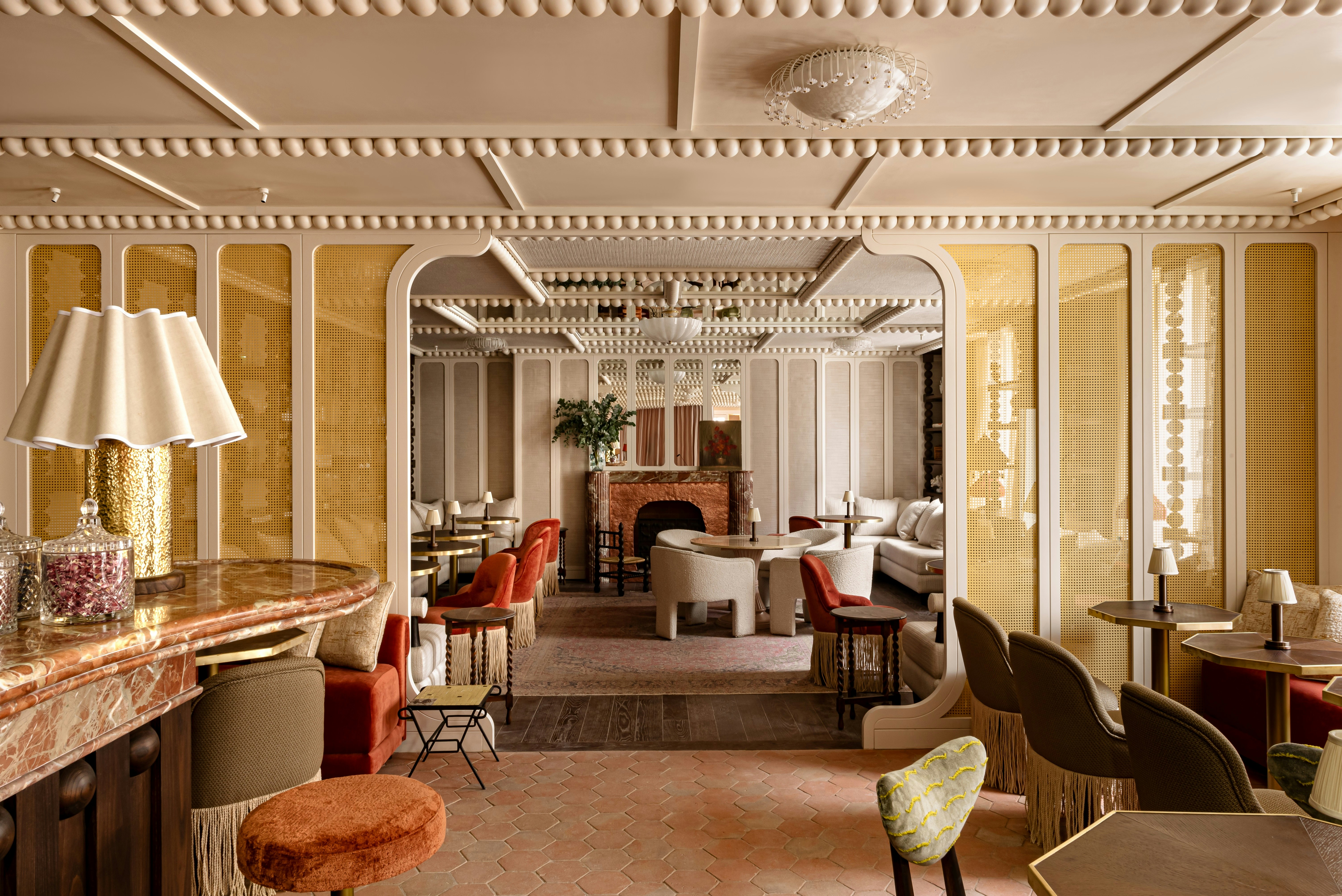 Chateau des Fleurs - Paris Champs Elysees 19/32