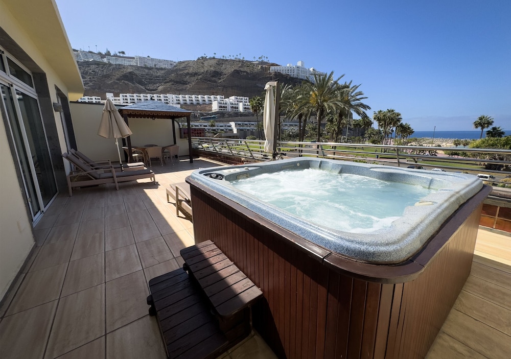 Holiday Club Playa Amadores 31/65
