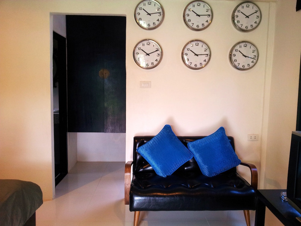 Saphli Villa Beach Resort 58/77