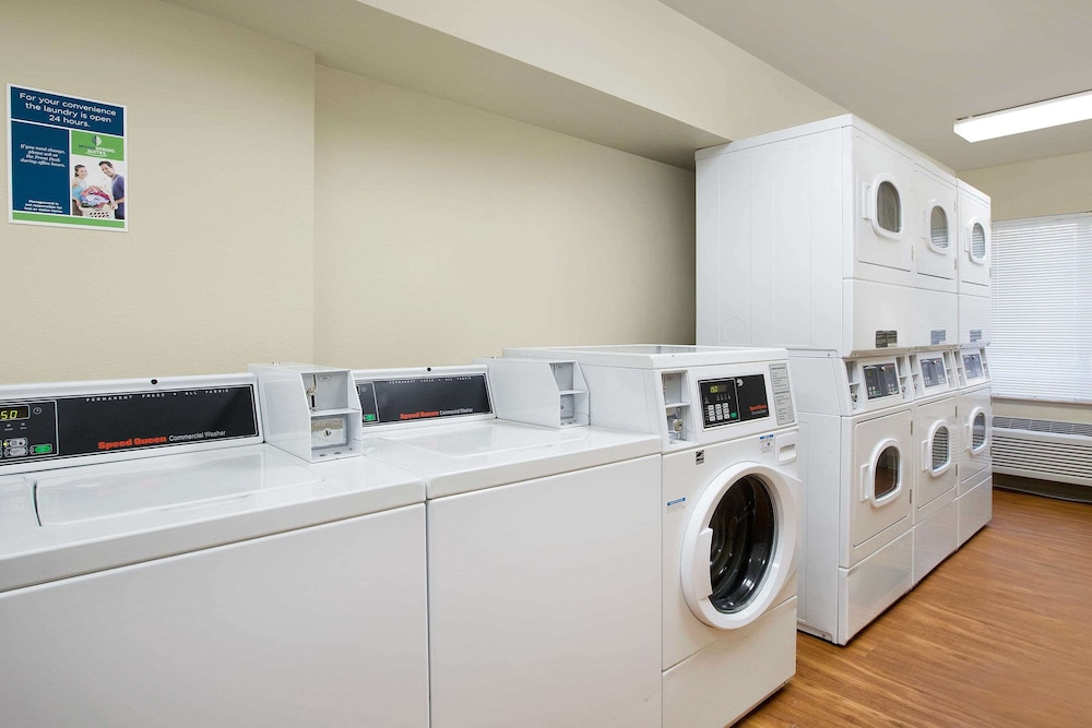 Woodspring Suites Fort Worth Forest Hill 14/21
