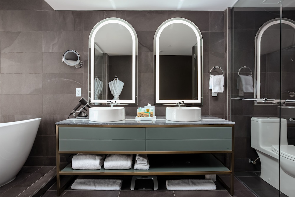Versante Hotel 47/47