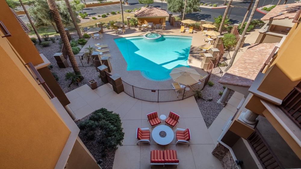 Holiday Inn Phoenix Chandler 35/70