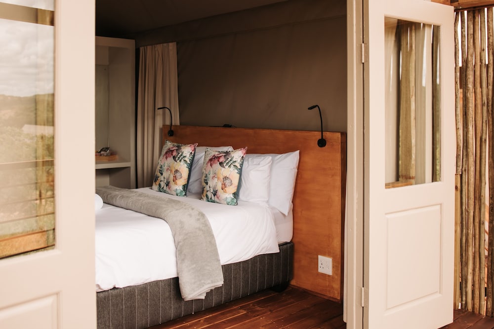 Ndhula Luxury Tented Lodge 14/48