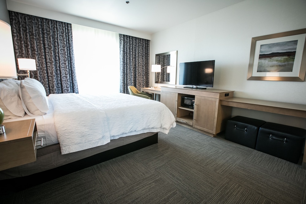 Hampton Inn & Suites Tempe/Phoenix Airport 17/68
