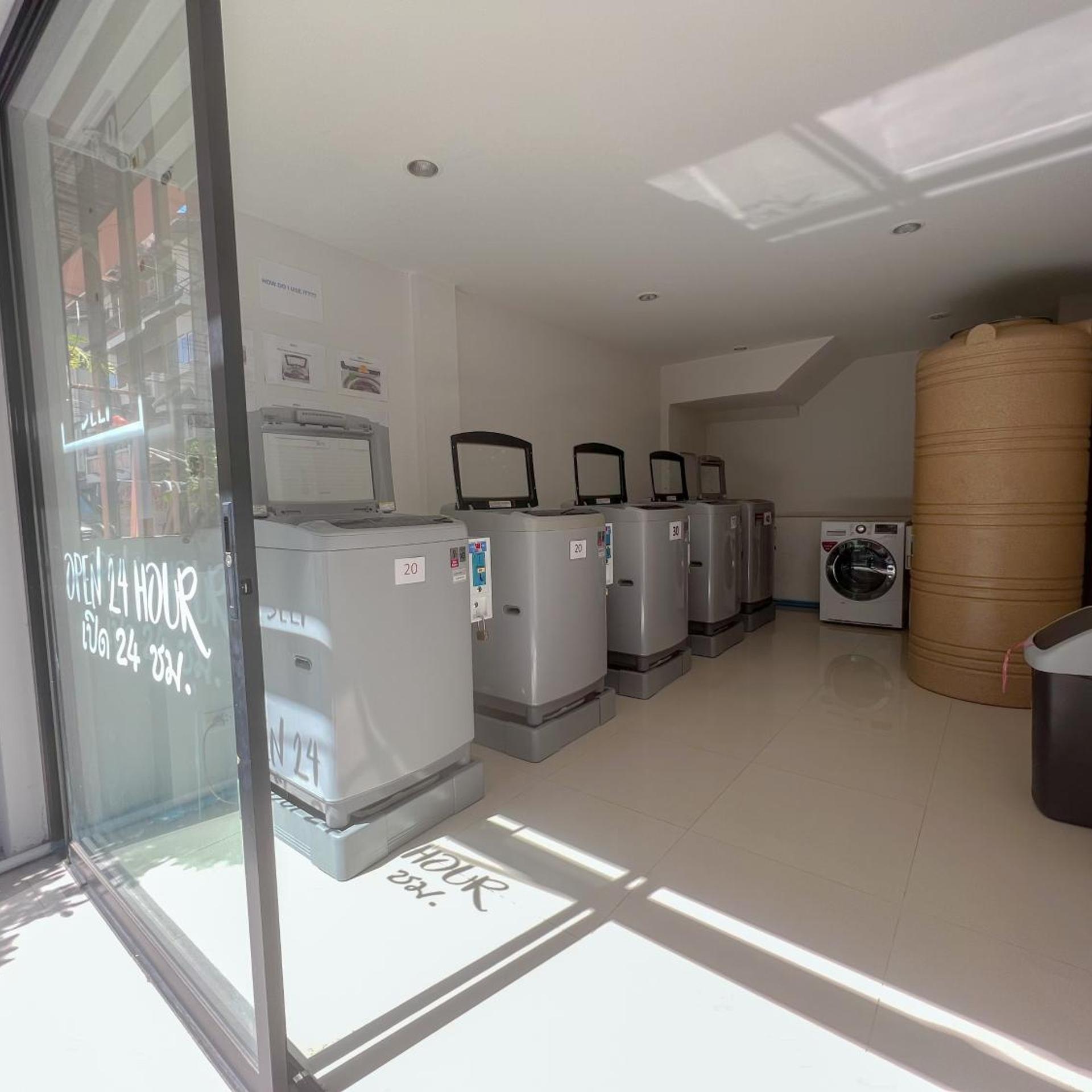 Litera Hostel Adults Only 55/71