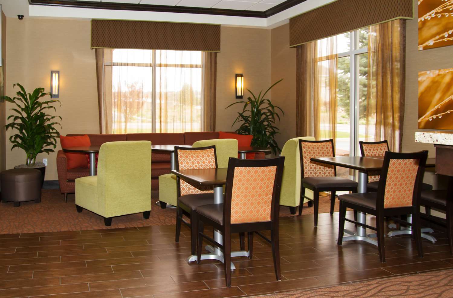 restaurant cafeteria