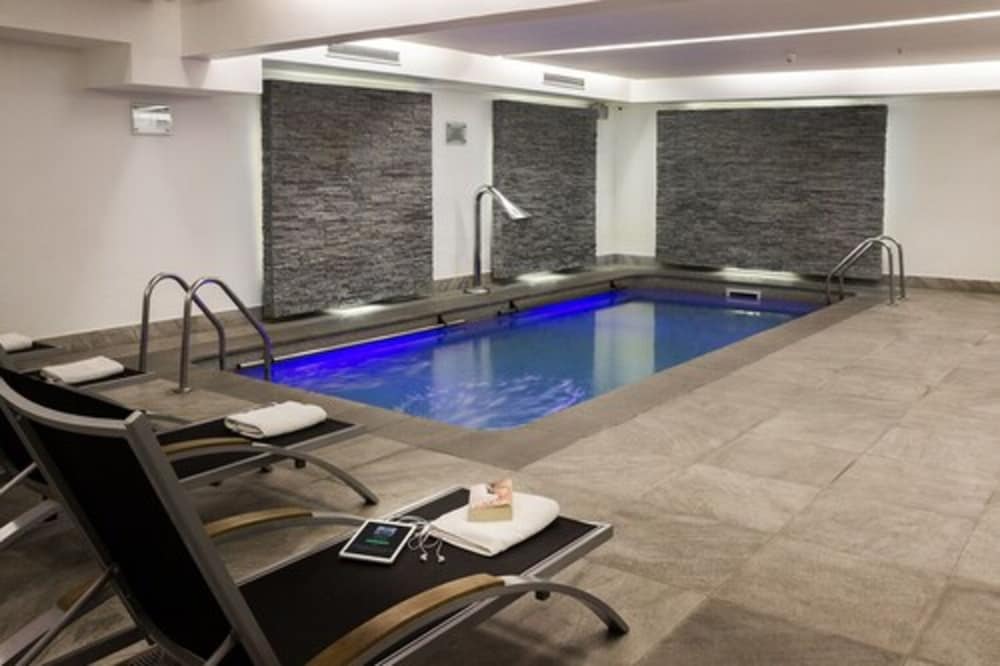 swimming pool spa