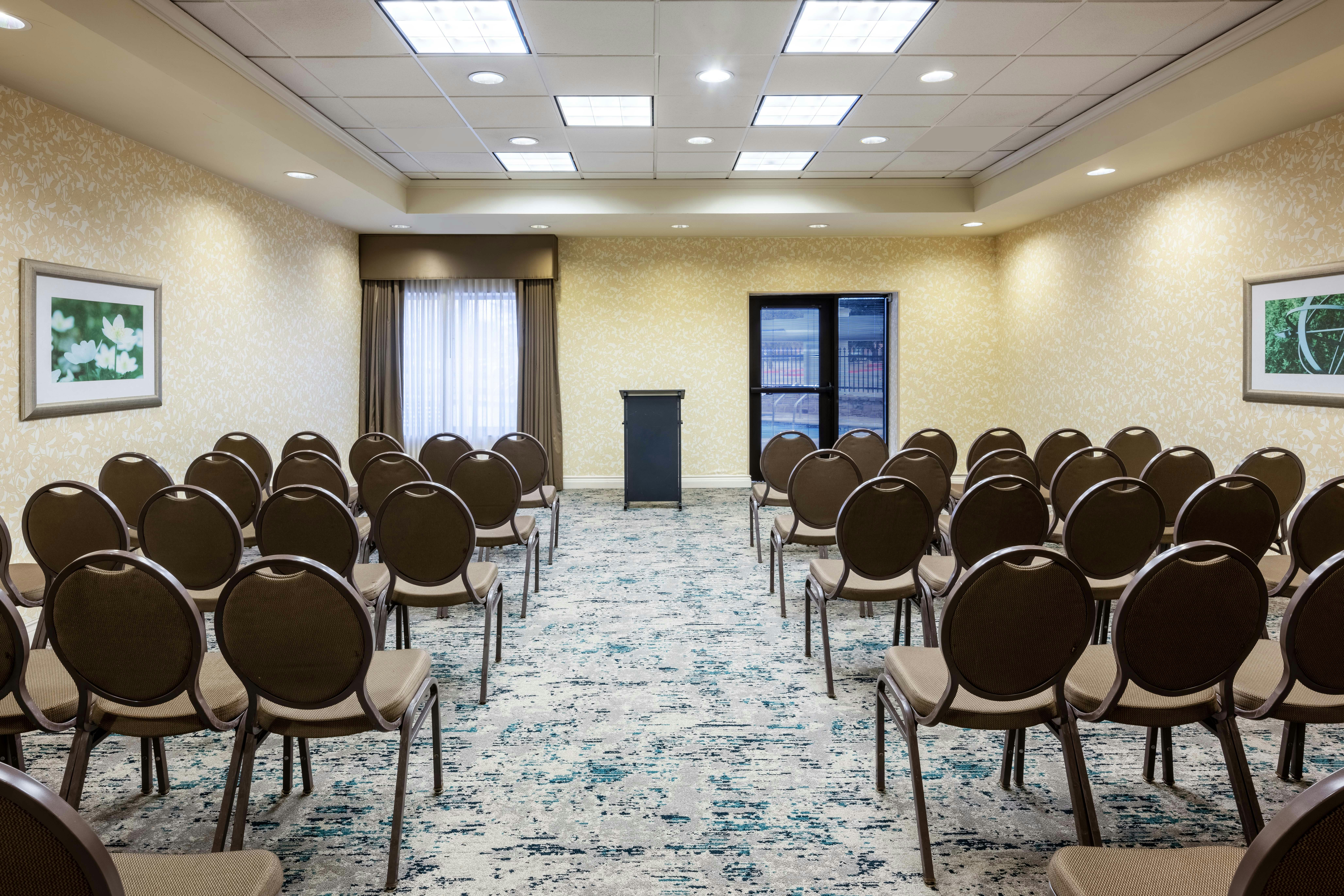 Hilton Garden Inn Dallas-Lewisville 65/79